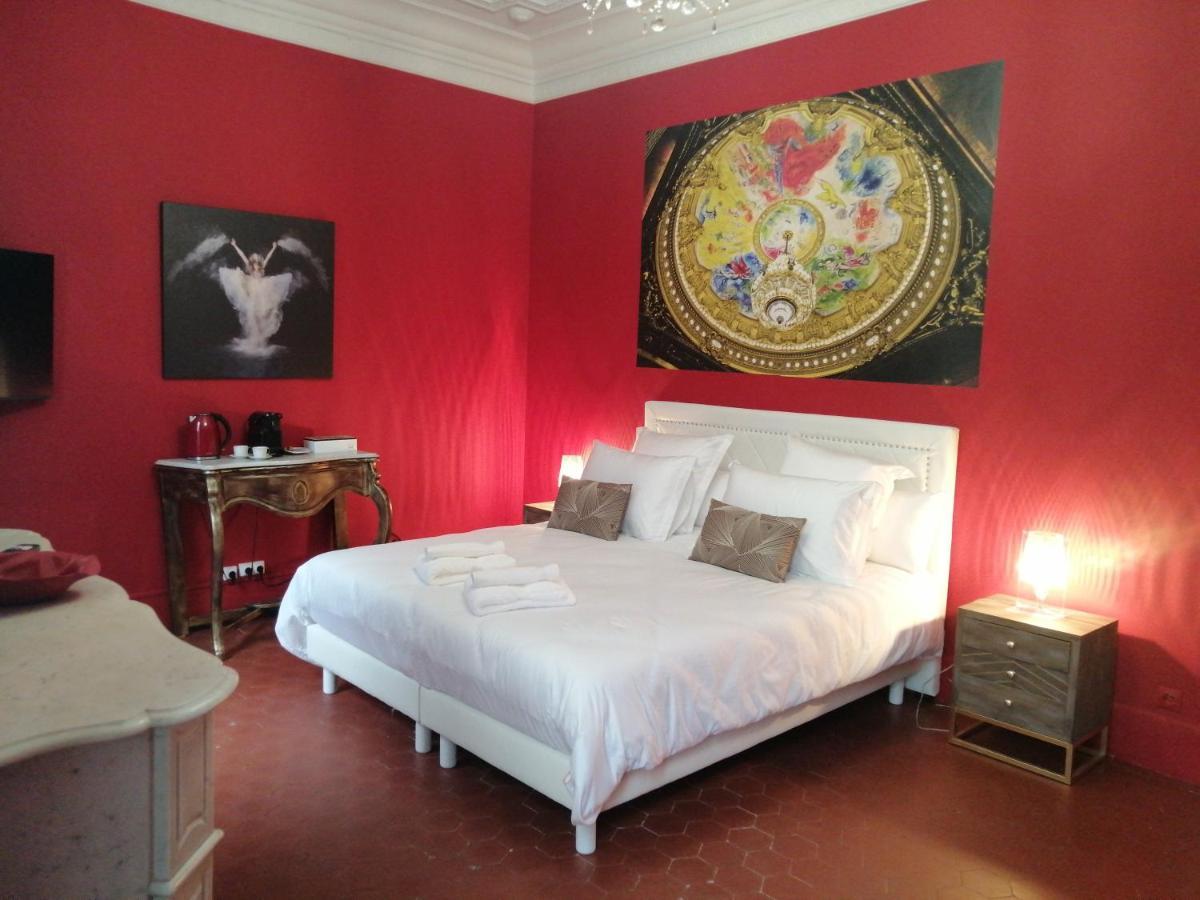 Bed and Breakfast Les Jardins De La Fontaine Alès Esterno foto