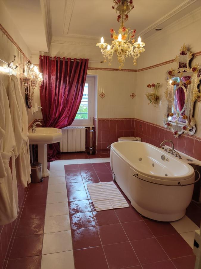 Bed and Breakfast Les Jardins De La Fontaine Alès Esterno foto