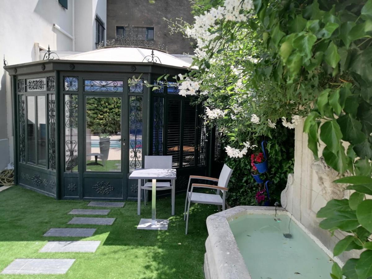 Bed and Breakfast Les Jardins De La Fontaine Alès Esterno foto