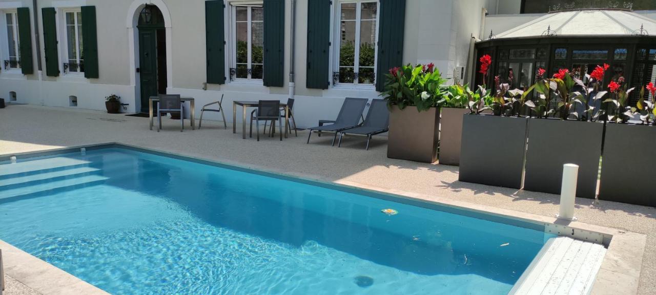 Bed and Breakfast Les Jardins De La Fontaine Alès Esterno foto