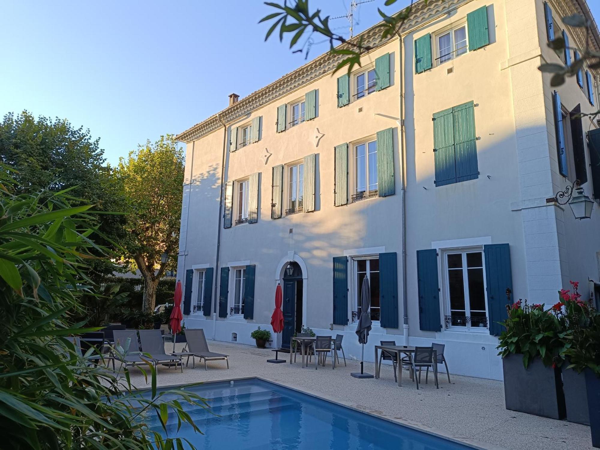Bed and Breakfast Les Jardins De La Fontaine Alès Esterno foto
